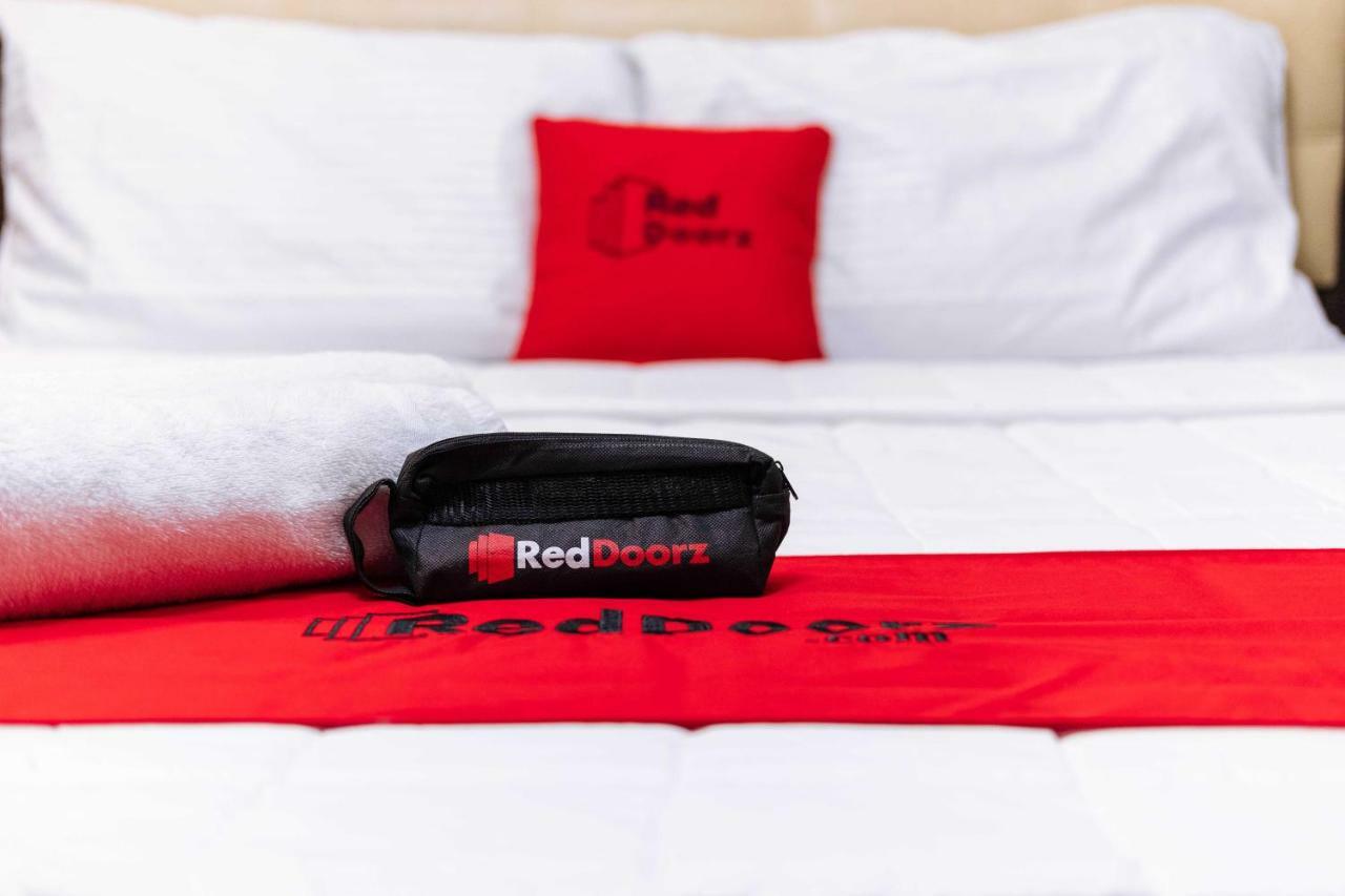 Reddoorz Plus @ Silk Residences Sta. Mesa Monthly Stay Manila Exterior foto